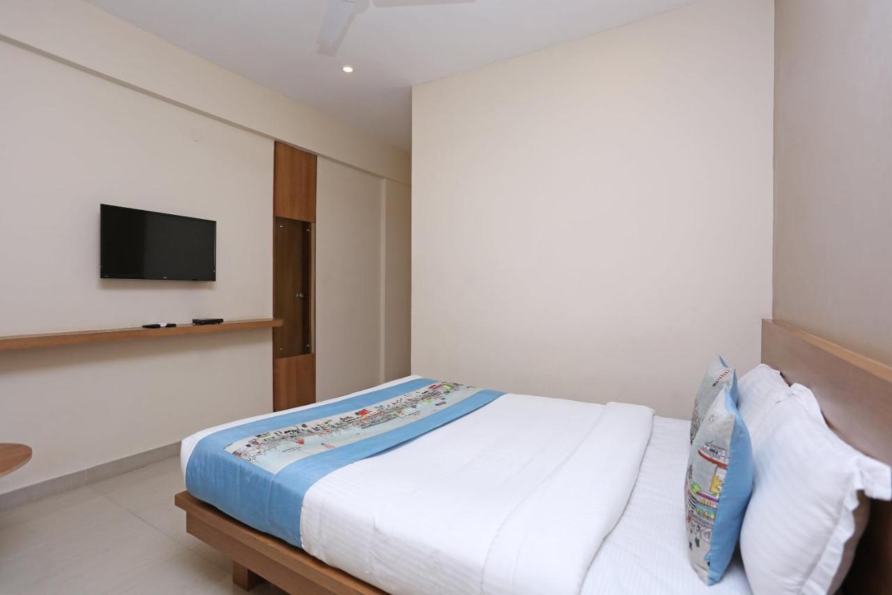 Oyo 6447 Samasth Rooms And Suites Mysore Eksteriør bilde